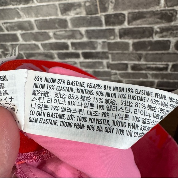 Outdoor Voices X Disney Exclusive Minnie Snacks Leggings pink red - Picture 15 of 15